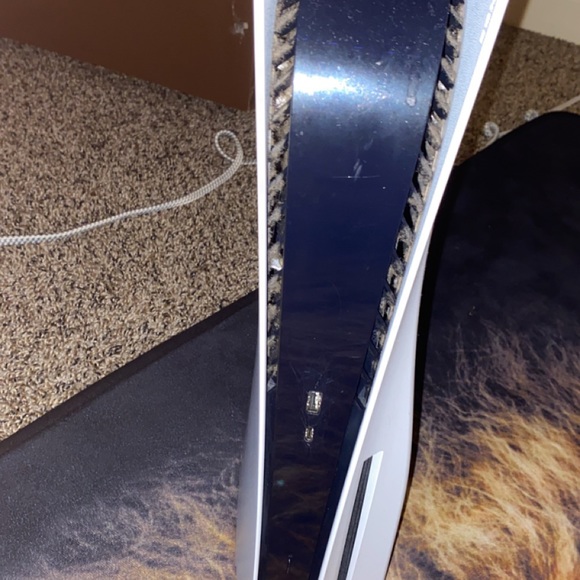 Playstation 5 , barely play it , for cheap , multiple items included - Picture 4 of 12